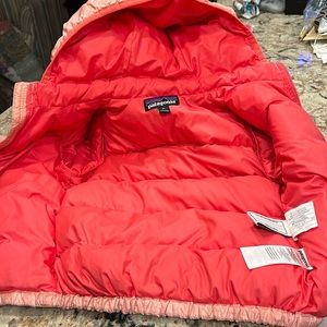 Pink toddler Patagonia puffer jacket in excellent condition